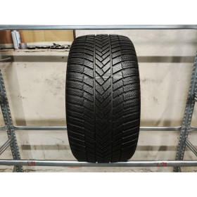Bridgestone Blizzak LM005 apie 8mm , Žieminės<span>315/40 R21</span>