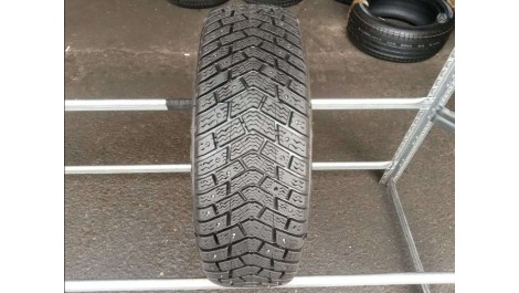 Goodyear Ultra Grip 400 apie 7,5mm , Žieminės