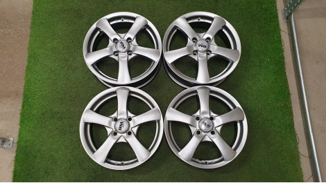 BM Racing R15 4X100mm ET35 J4/5 NAUJI 