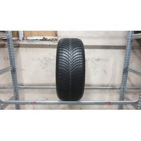 Goodyear Vector 4 Seasons NAUJA , Universalios