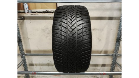 Bridgestone Blizzak LM005 apie 8mm , Žieminės