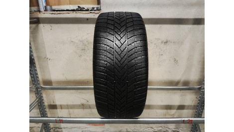 Bridgestone Blizzak LM005 apie 7mm , Žieminės