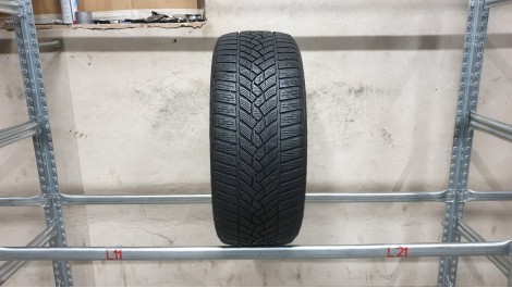 Goodyear UltraGripPerformance apie 7.5mm , Žieminės