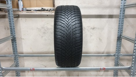 Bridgestone Blizzak LM005 apie 8mm , Žieminės