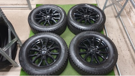 Dezent R18 6X139.7mm ET45 J7.5 