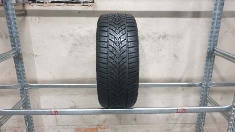 Dunlop SP Winter Sport 4D apie 8.5mm , Žieminės