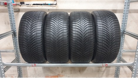 Goodyear Vector 4 Seasons apie 8mm , Universalios