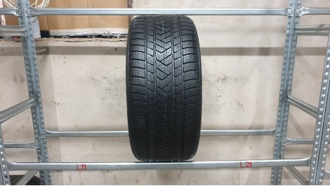 Pirelli ScorpionWinter apie 7mm , Žieminės
